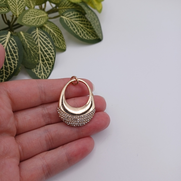 🍀3 for $15 - Reversible Rhinestone Pendant - Picture 2 of 5